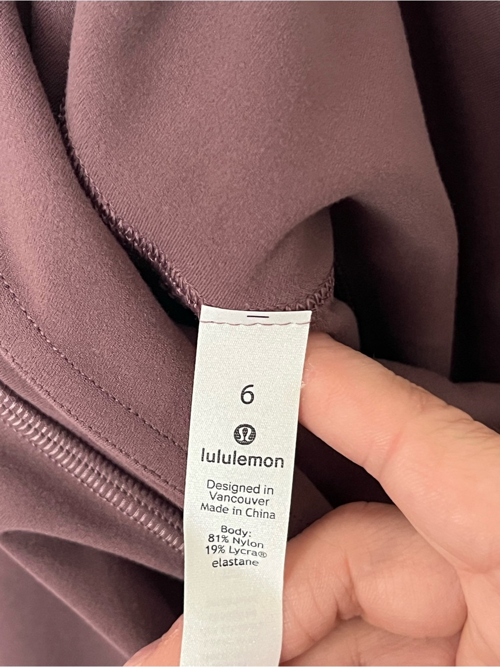 Lululemon Align High Rise Crop 21” Special Edition Cross Waist Size 6 NWT - Picture 8 of 8